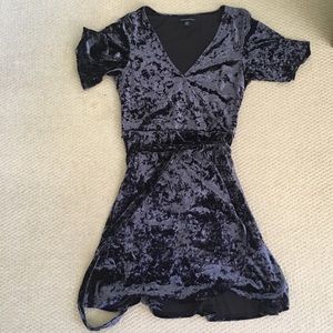 V-neck velvet navy wrap dress